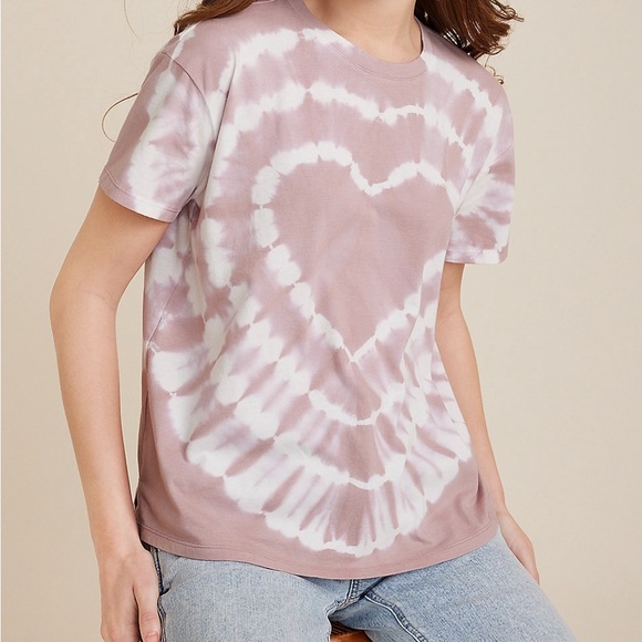 Heart Tie Dye Graphic Tee - Picture 2 of 4